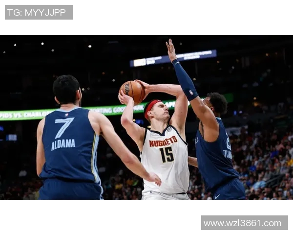 德阿隆福克斯引领球队崛起展现全能球技与领导力的完美结合